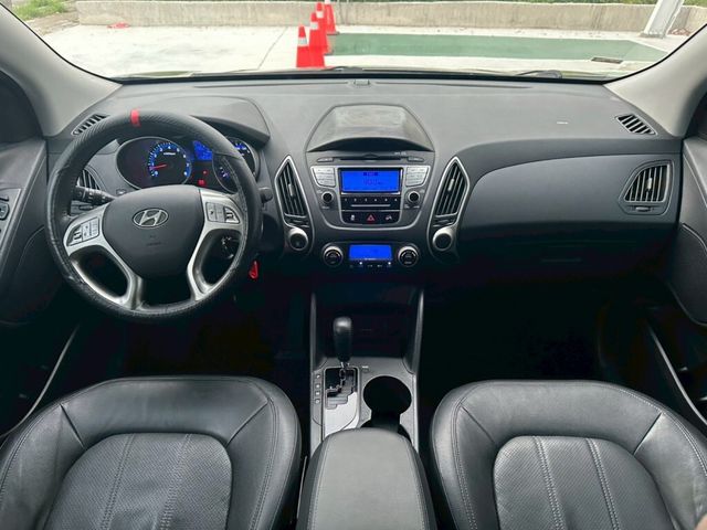 HYUNDAI現代 IX35  第6張相片