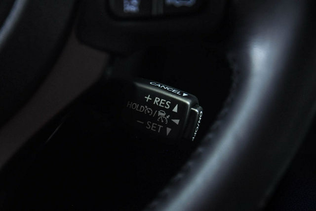 LEXUS凌志 IS 300H  第5張相片