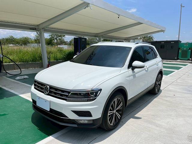 VOLKSWAGEN福斯 TIGUAN  第1張相片