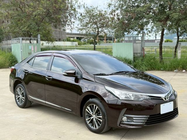 TOYOTA豐田 ALTIS  第1張相片