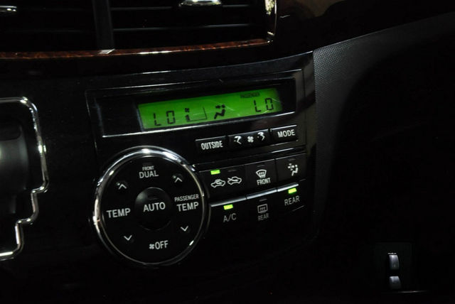 TOYOTA豐田 PREVIA  第6張相片