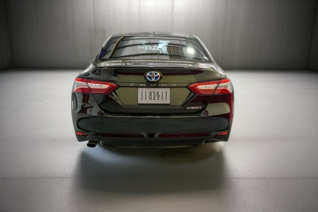 TOYOTA豐田 CAMRY HYBRID  第2張相片