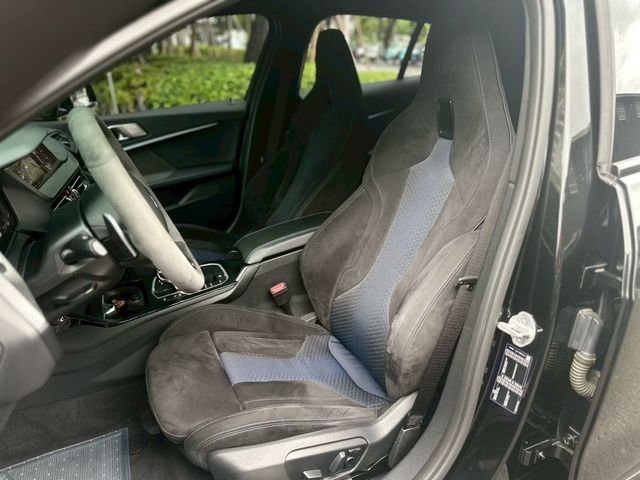 BMW寶馬 120I  第5張相片