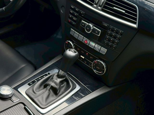 M-BENZ賓士 C220  第6張相片