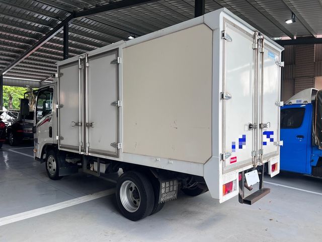 ISUZU五十鈴 ELF  第2張相片