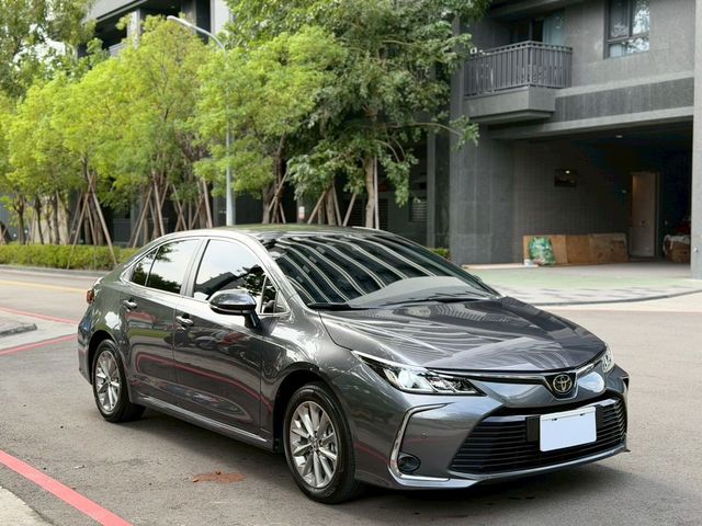 TOYOTA豐田 ALTIS  第1張相片