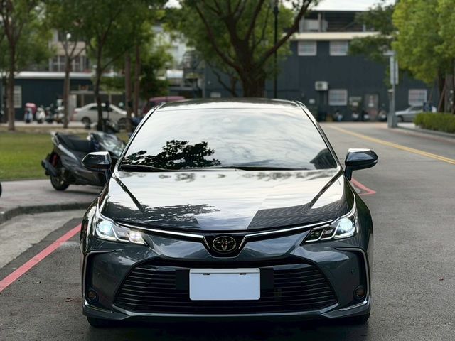 TOYOTA豐田 ALTIS  第2張相片