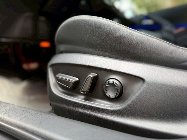 TOYOTA豐田 ALTIS  第5張相片