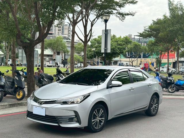 TOYOTA豐田 ALTIS  第1張相片