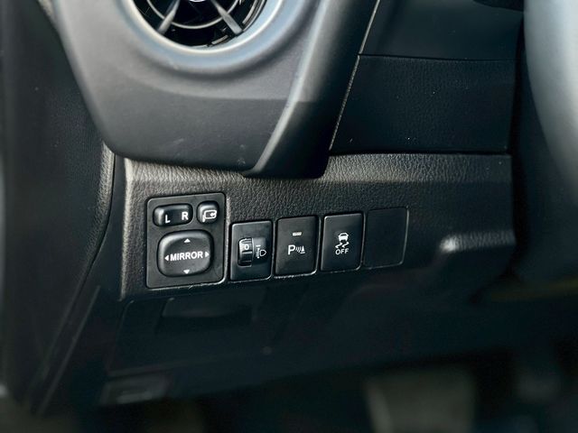 TOYOTA豐田 ALTIS  第6張相片