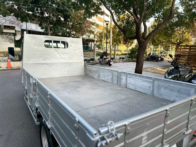 MITSUBISHI三菱 CANTER  第4張相片