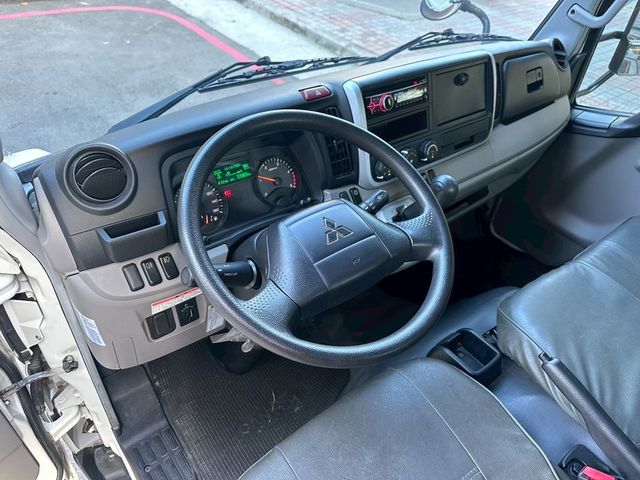 MITSUBISHI三菱 CANTER  第5張相片