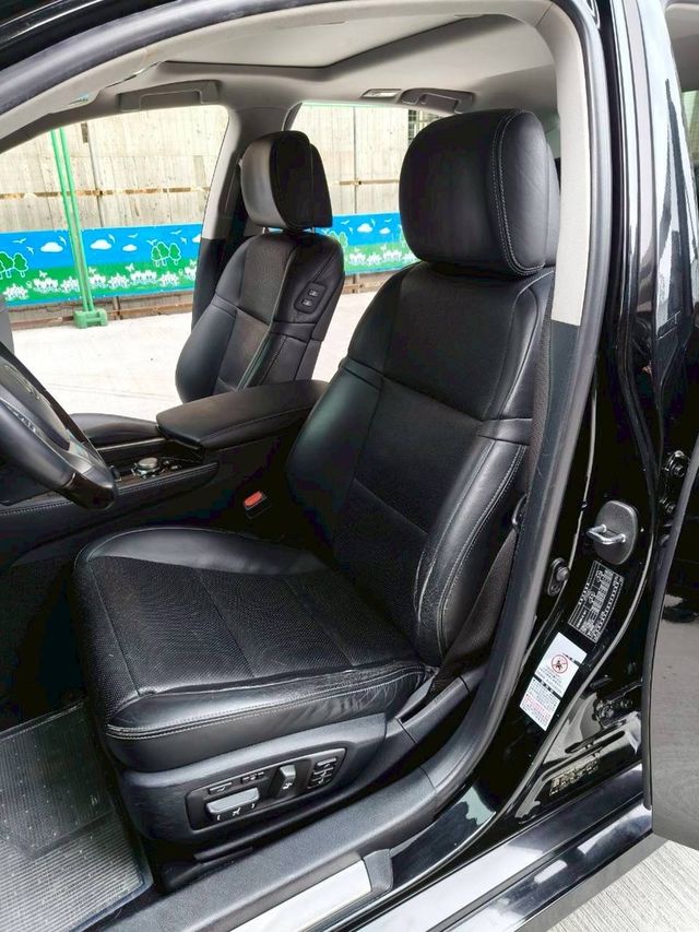 LEXUS凌志 GS300H  第4張相片