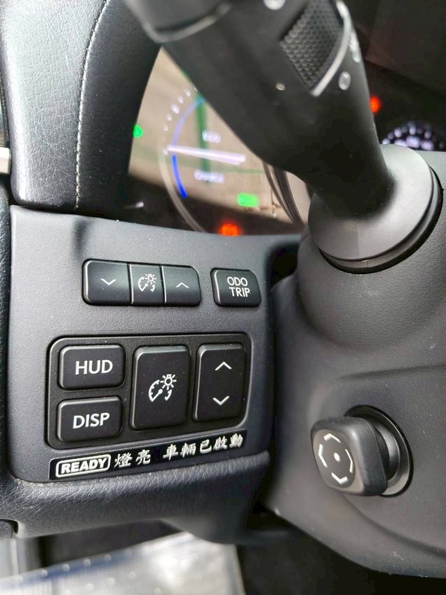 LEXUS凌志 GS300H  第8張相片