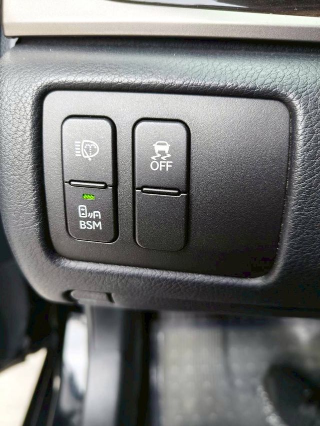 LEXUS凌志 GS300H  第9張相片