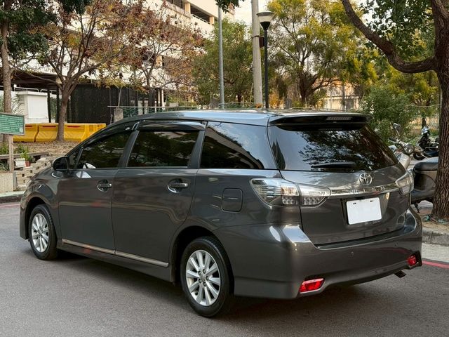 TOYOTA豐田 WISH  第5張相片