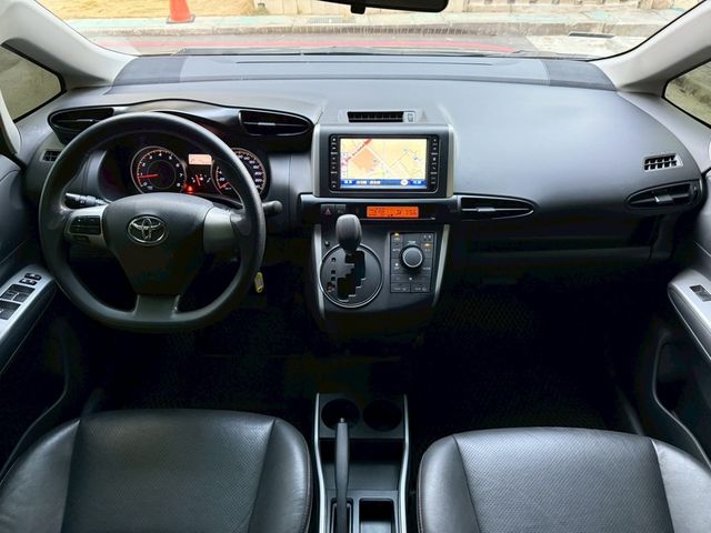 TOYOTA豐田 WISH  第6張相片