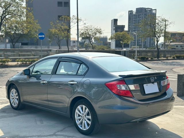 HONDA本田 CIVIC  第2張相片