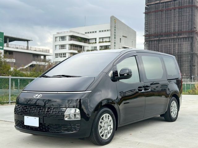 HYUNDAI現代 STARIA  第1張相片