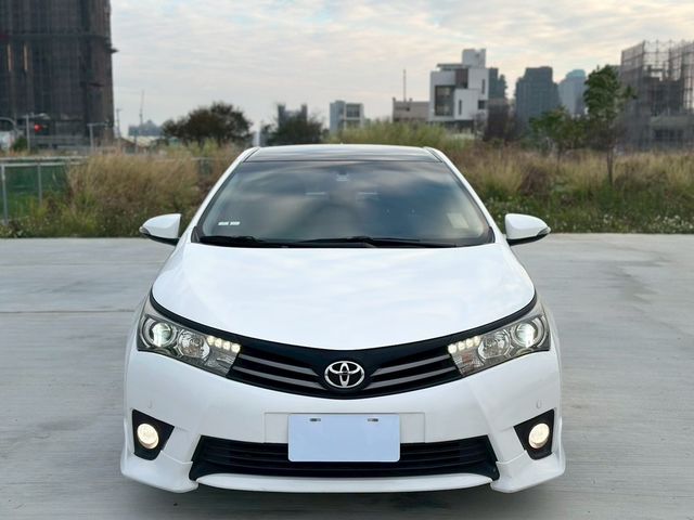 TOYOTA豐田 ALTIS  第3張相片