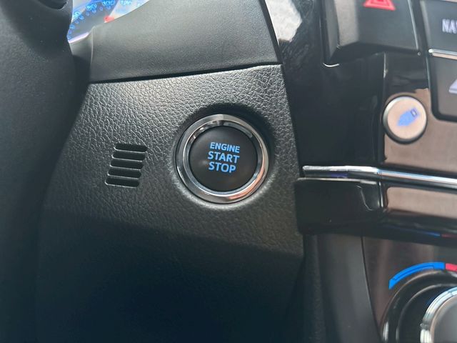 TOYOTA豐田 ALTIS  第5張相片