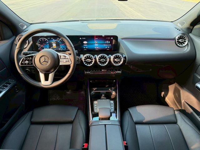 M-BENZ賓士 GLA200  第6張相片