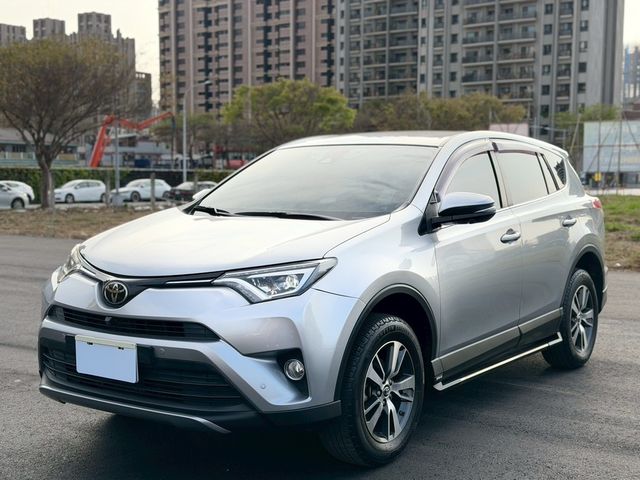 TOYOTA豐田 RAV4  第1張相片