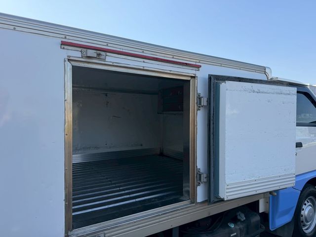 MITSUBISHI三菱 DELICA  第7張相片