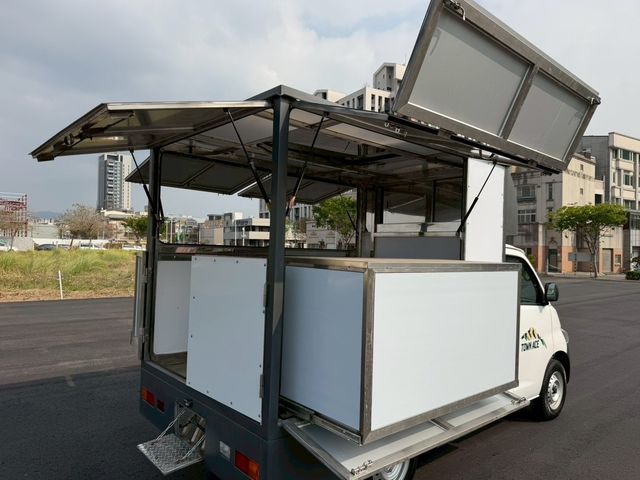 TOYOTA豐田 TOWN ACE  第4張相片