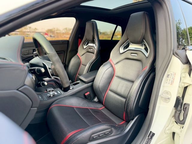 M-BENZ賓士 CLA45 AMG SHOOTING BRAKE  第4張相片