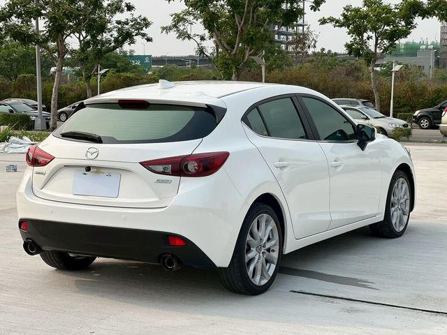MAZDA馬自達 MAZDA 3  第8張相片