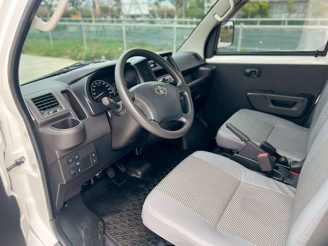 TOYOTA豐田 TOWN ACE  第8張相片