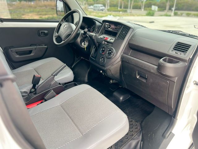 TOYOTA豐田 TOWN ACE  第9張相片