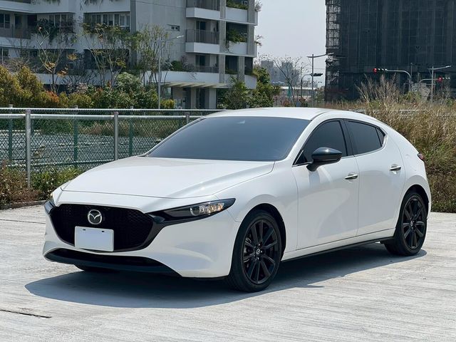 MAZDA馬自達 MAZDA 3  第1張相片