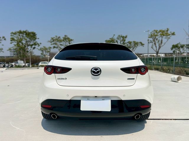 MAZDA馬自達 MAZDA 3  第8張相片