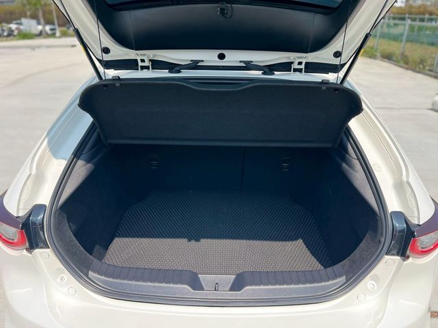 MAZDA馬自達 MAZDA 3  第9張相片