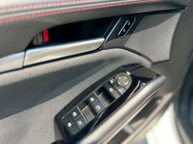 MAZDA馬自達 MAZDA 3  第18張相片