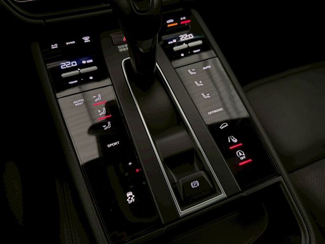 PORSCHE保時捷 MACAN  第17張相片