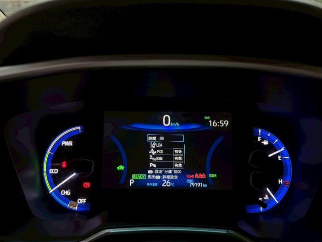 TOYOTA豐田 COROLLA ALTIS HYBRID  第11張相片
