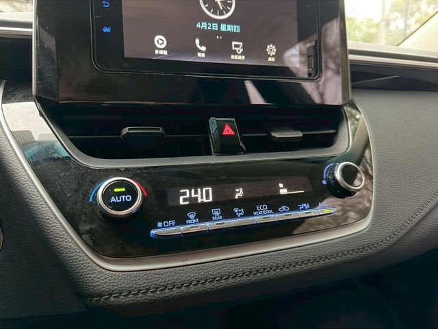TOYOTA豐田 COROLLA ALTIS HYBRID  第13張相片