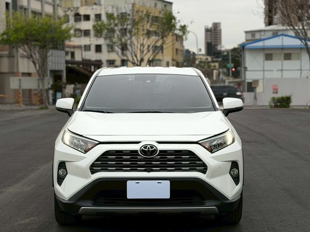 TOYOTA豐田 RAV4  第3張相片