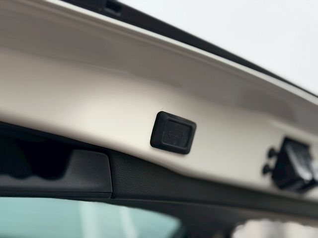 TOYOTA豐田 RAV4  第12張相片