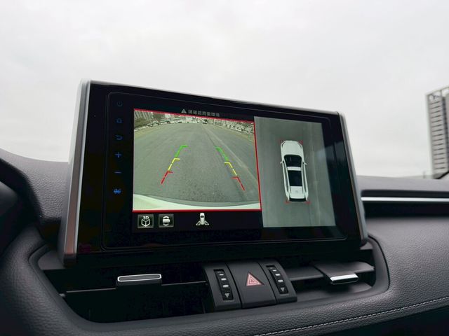 TOYOTA豐田 RAV4  第14張相片