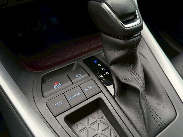 TOYOTA豐田 RAV4  第17張相片