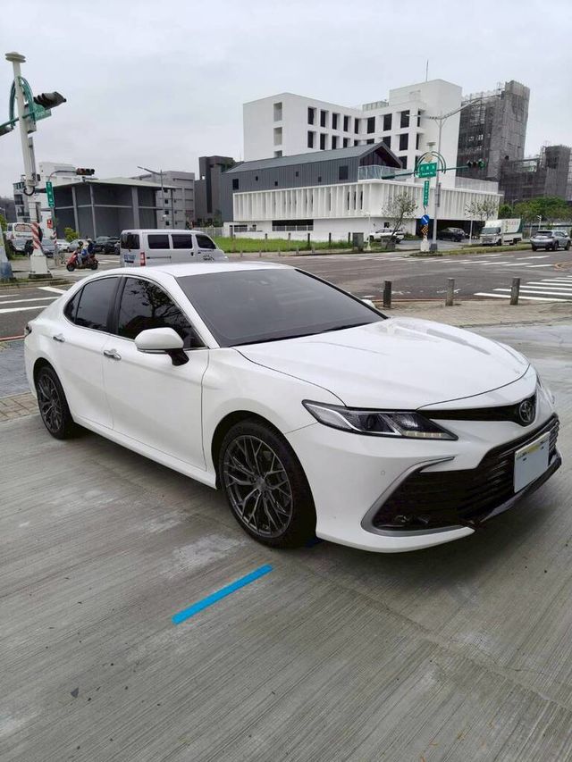 TOYOTA豐田 CAMRY  第2張相片