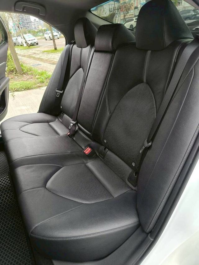 TOYOTA豐田 CAMRY  第7張相片