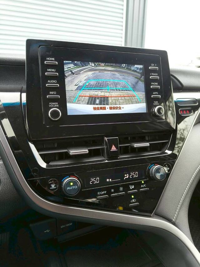 TOYOTA豐田 CAMRY  第14張相片