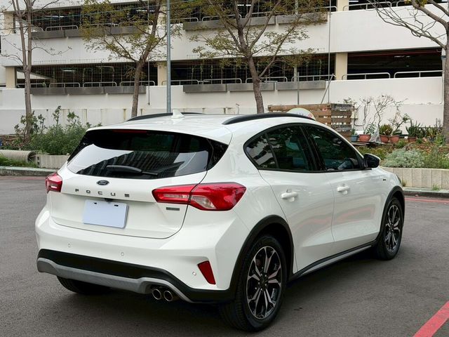 FORD福特 FOCUS ACTIVE  第5張相片