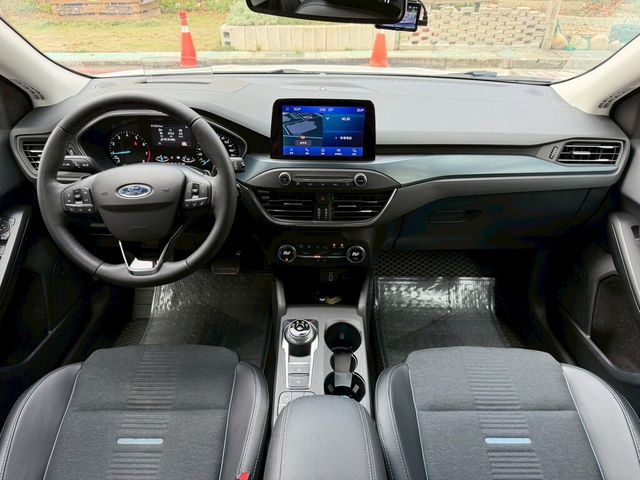 FORD福特 FOCUS ACTIVE  第8張相片