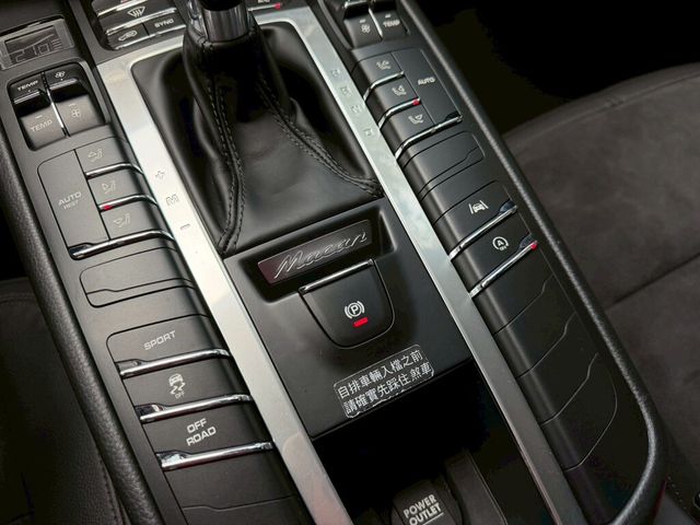 PORSCHE保時捷 MACAN  第12張相片